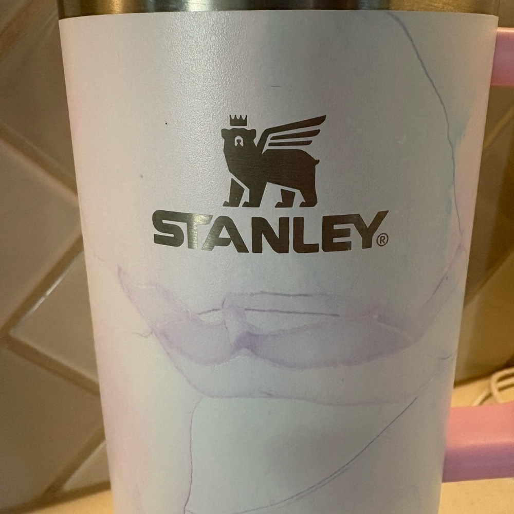Gently used Stanley Watercolor Tulle limited edition tumbler - Picture 2 of 7